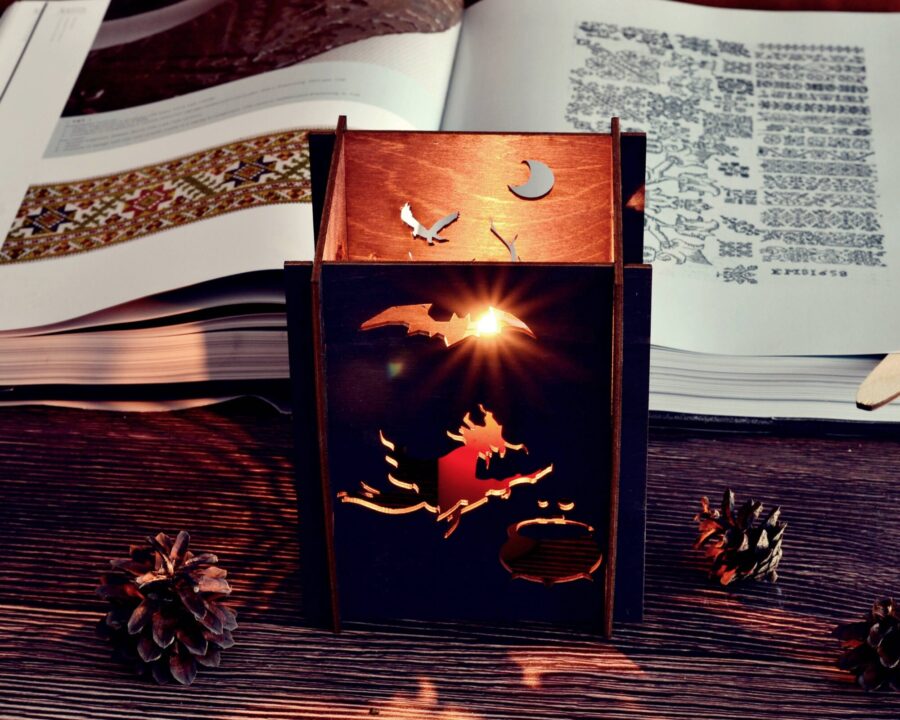 wooden haloween lantern
