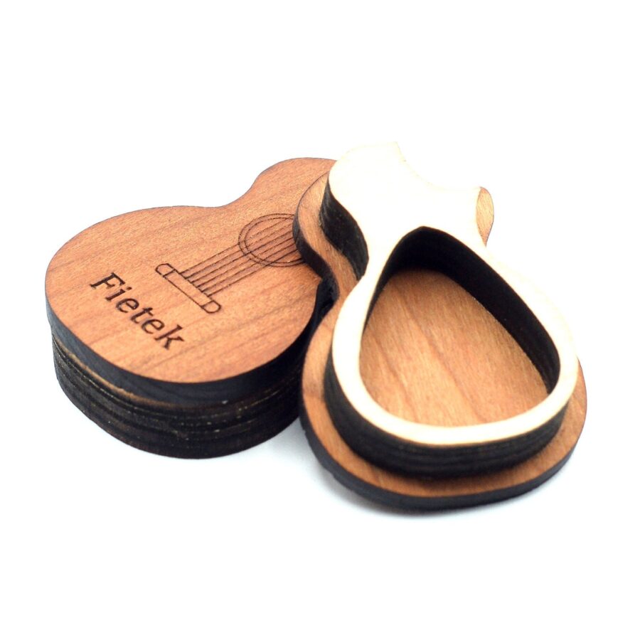 medine gitaros formos mediatoriu dezute