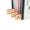 18.png Abėcėliniai CD/DVD/Knygų skirtukai – Abėcėliniai žymekliai kolekcijoms